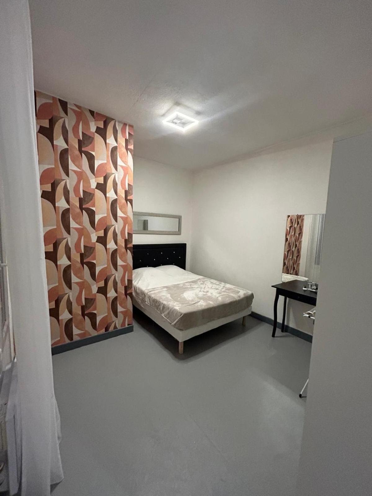 3 Communes Apartment Montreuil (Seine-Saint-Denis)