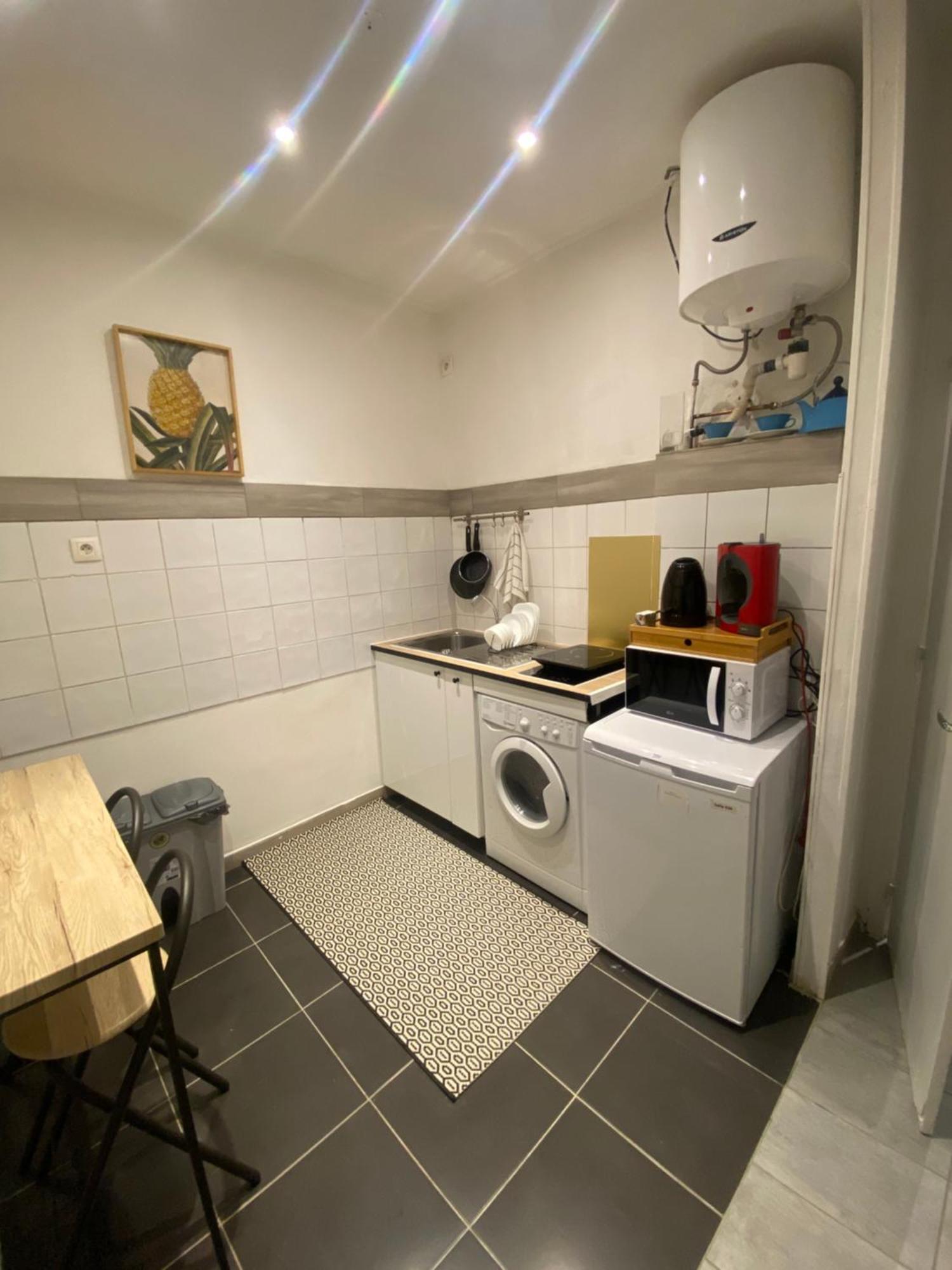3 Communes * Montreuil (Seine-Saint-Denis)
